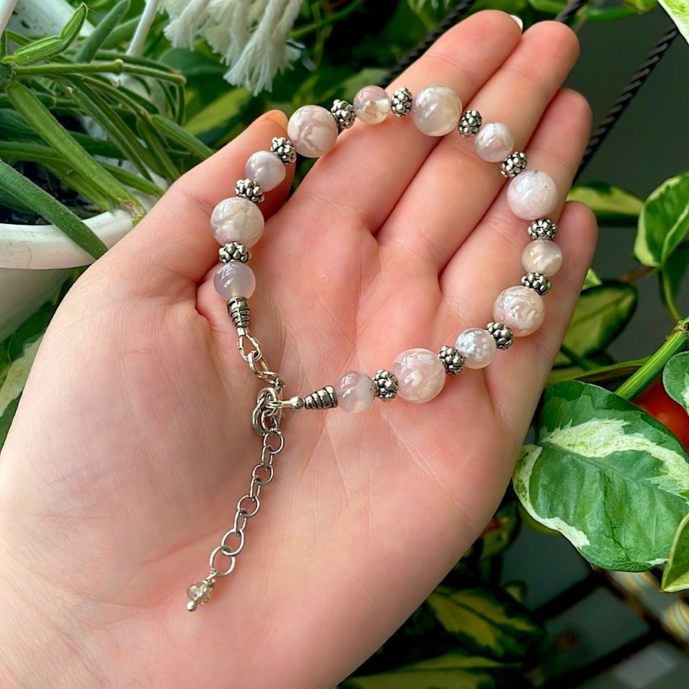 Flower agate wire adjustable bracelet